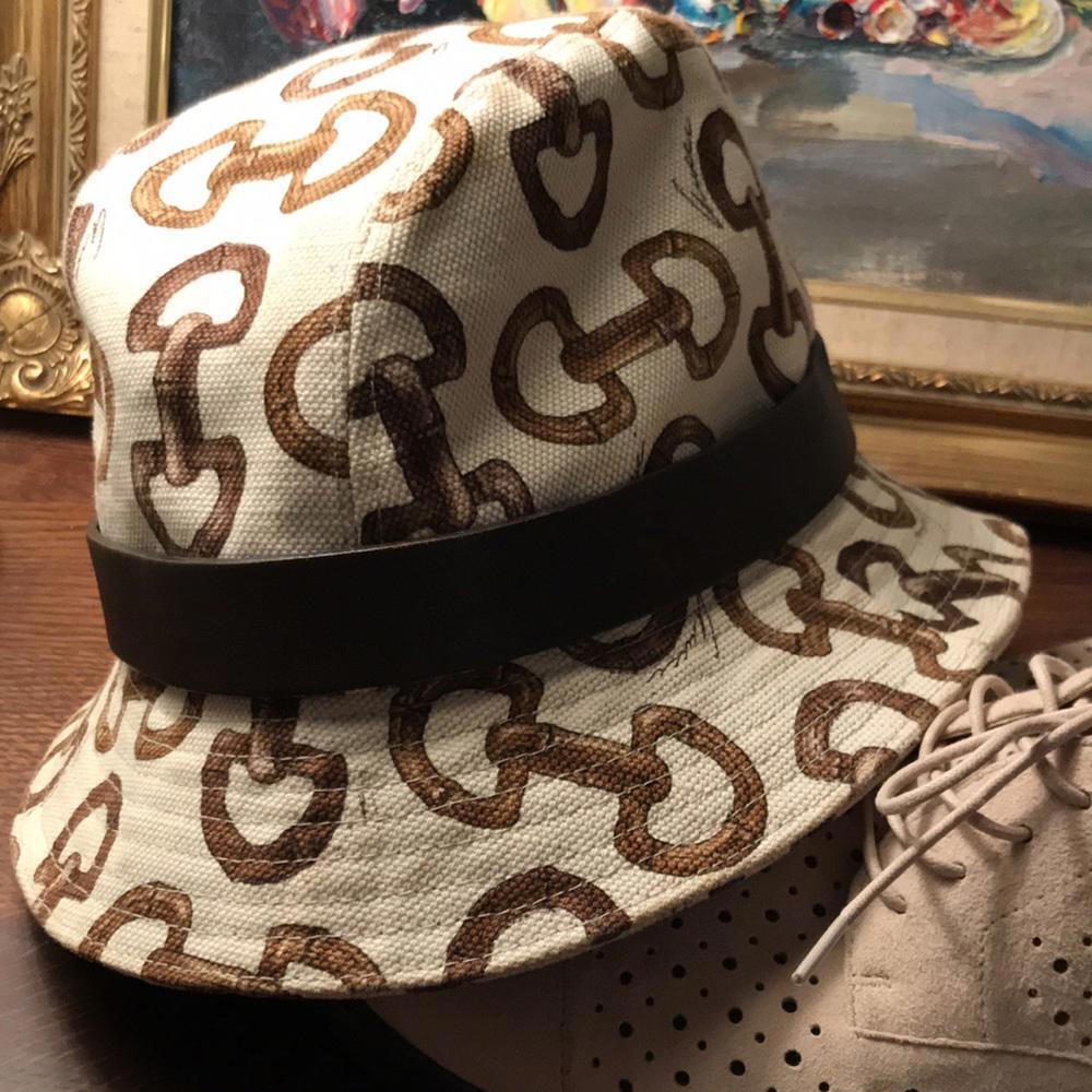 𝐆𝐔𝐂𝐂𝐈 𝐁𝐔𝐂𝐊𝐄𝐓 𝐇𝐀𝐓 - Picture 3 of 13